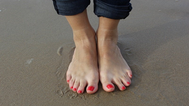 dry skin in between toes